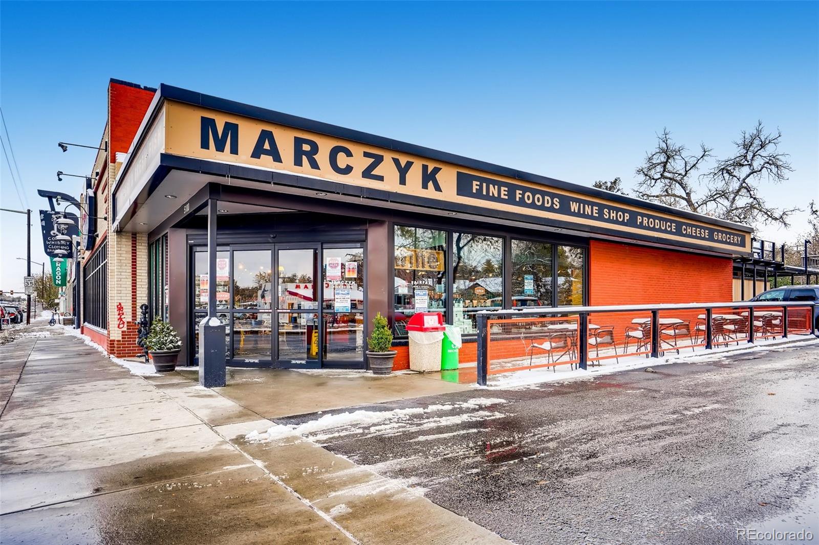 1265 Elizabeth Street Unit: 305