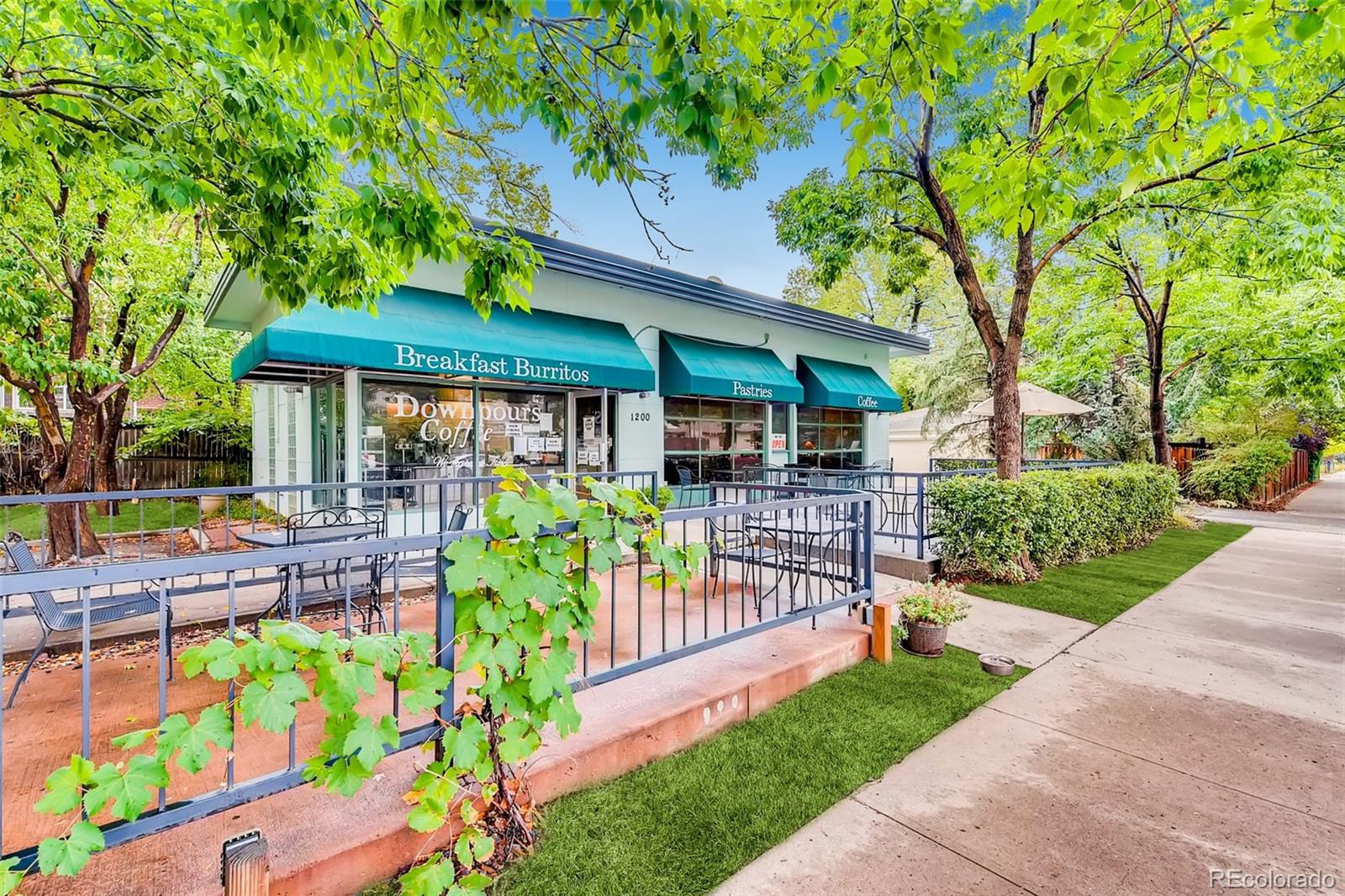 1265 Elizabeth Street Unit: 305