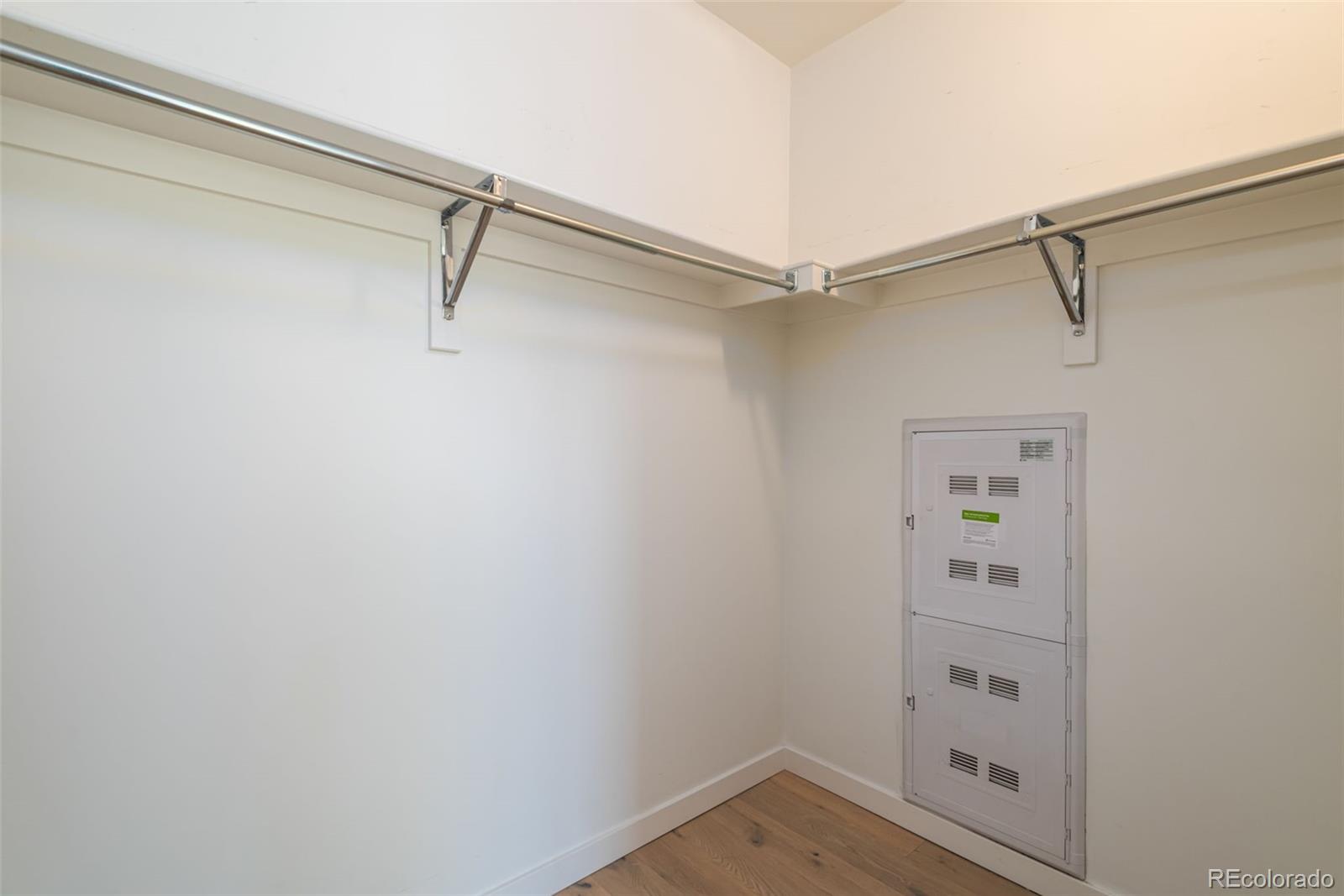 1735 Central Street Unit: 212