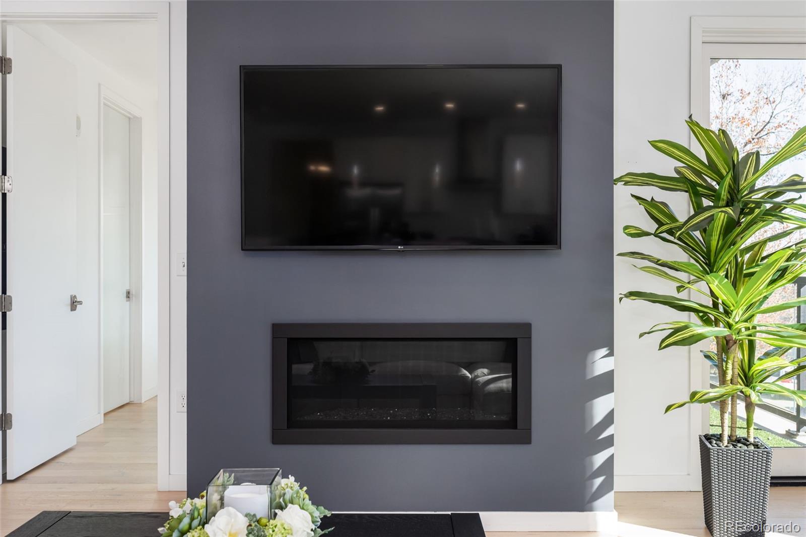 1735 Central Street Unit: 212