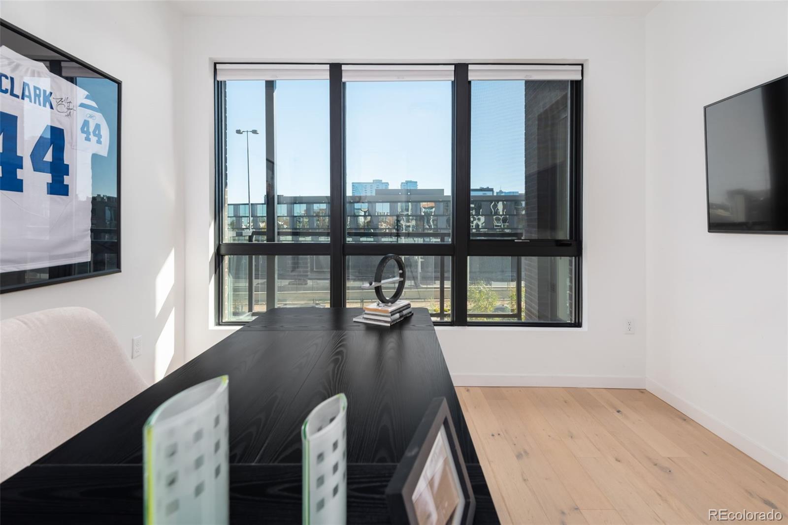 1735 Central Street Unit: 212