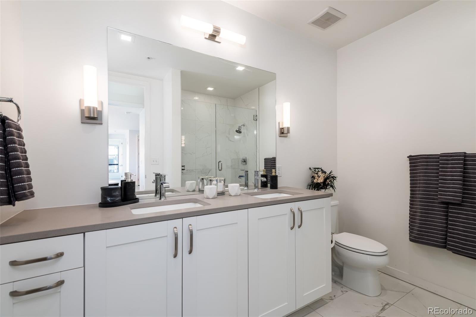 1735 Central Street Unit: 212