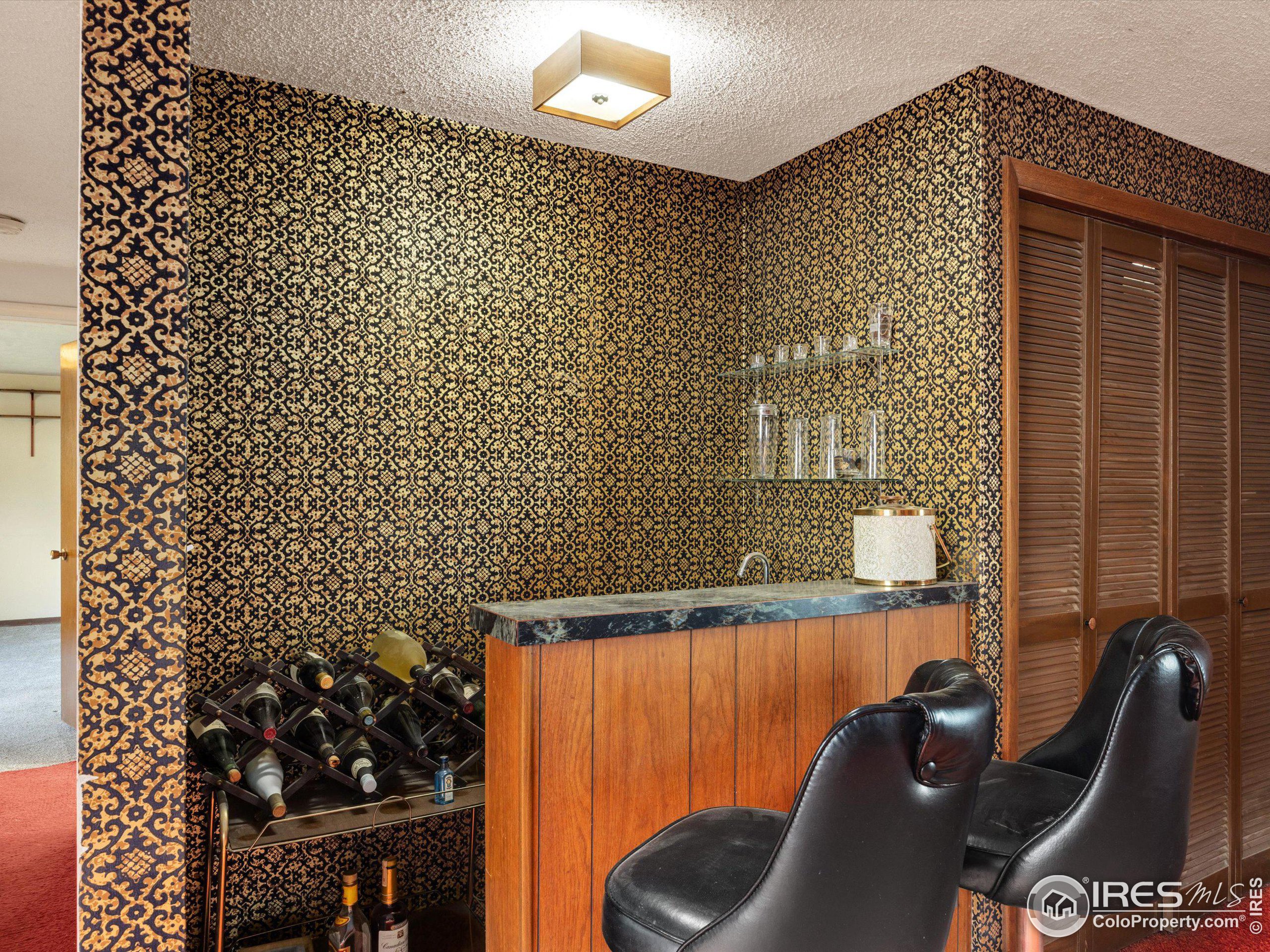 1525 Northwestern Rd