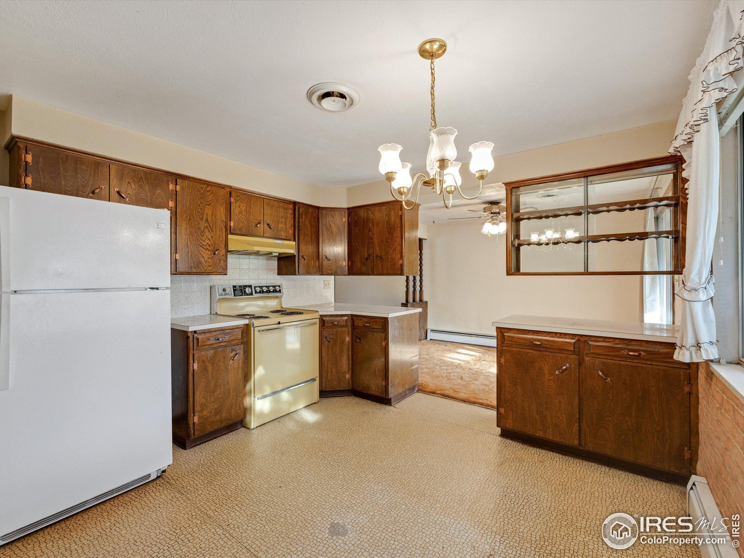 1525 Northwestern Rd