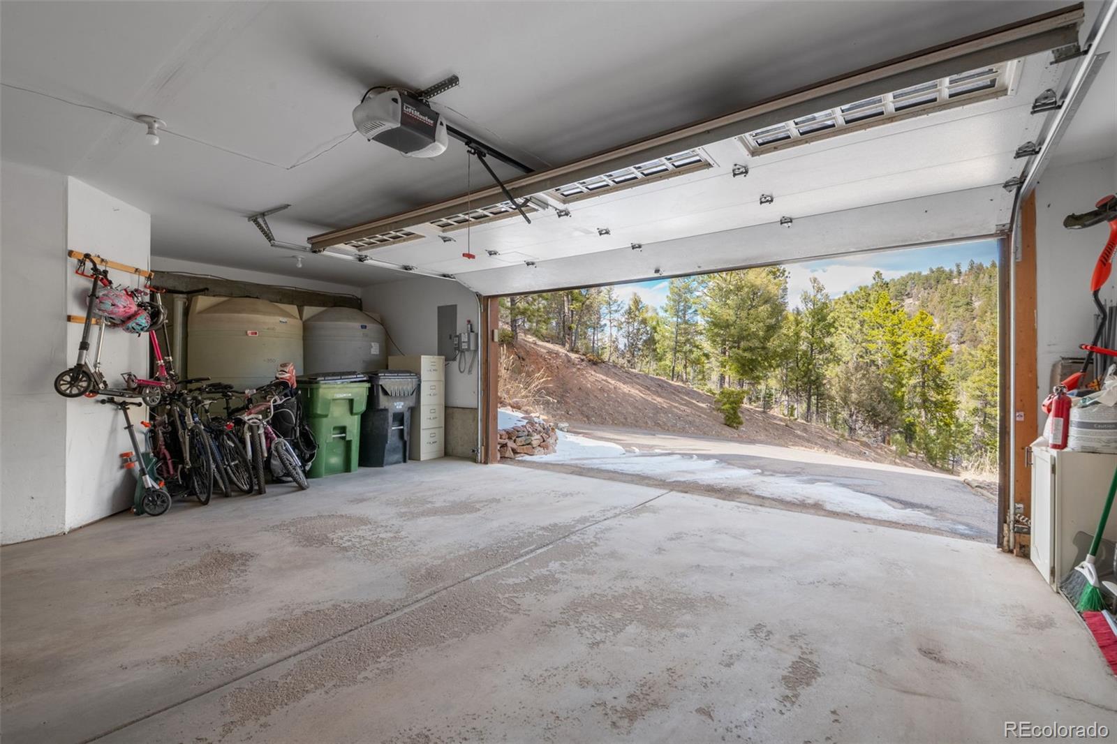 28100 Stonecrop Trail