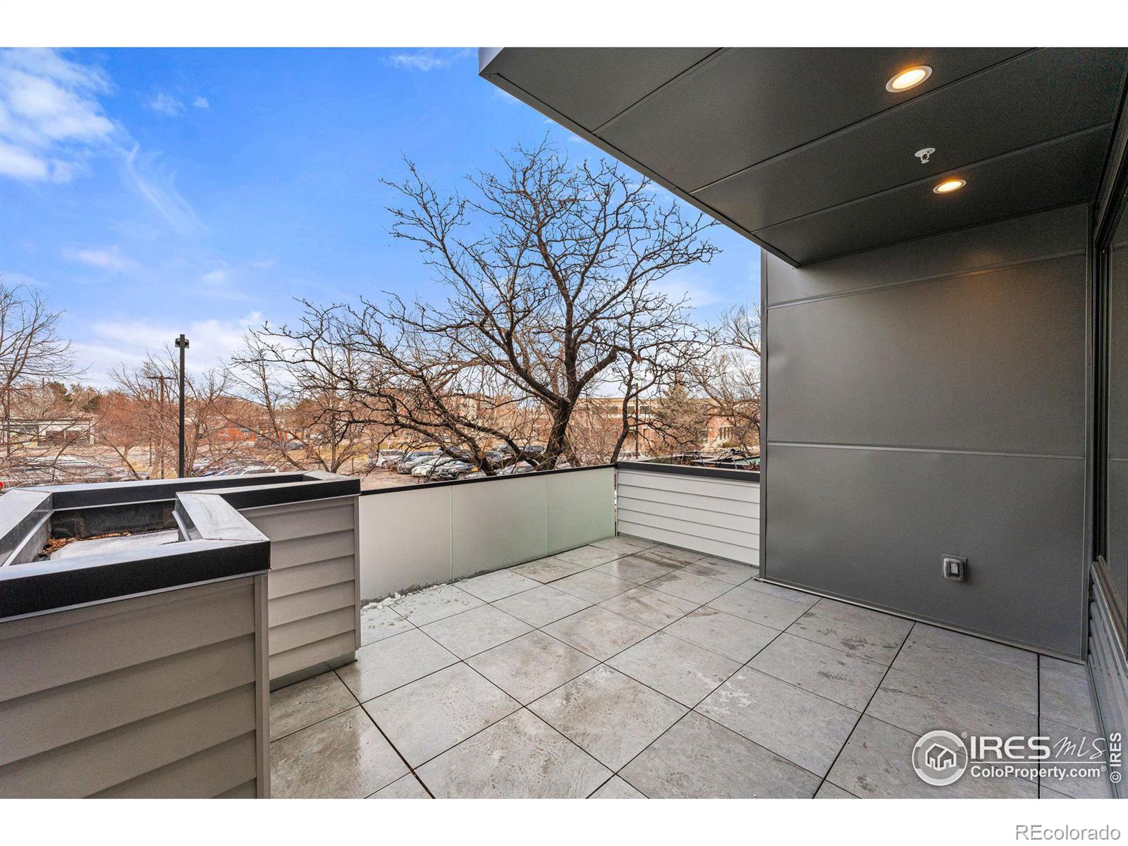 2465 Walnut Street Unit: 11