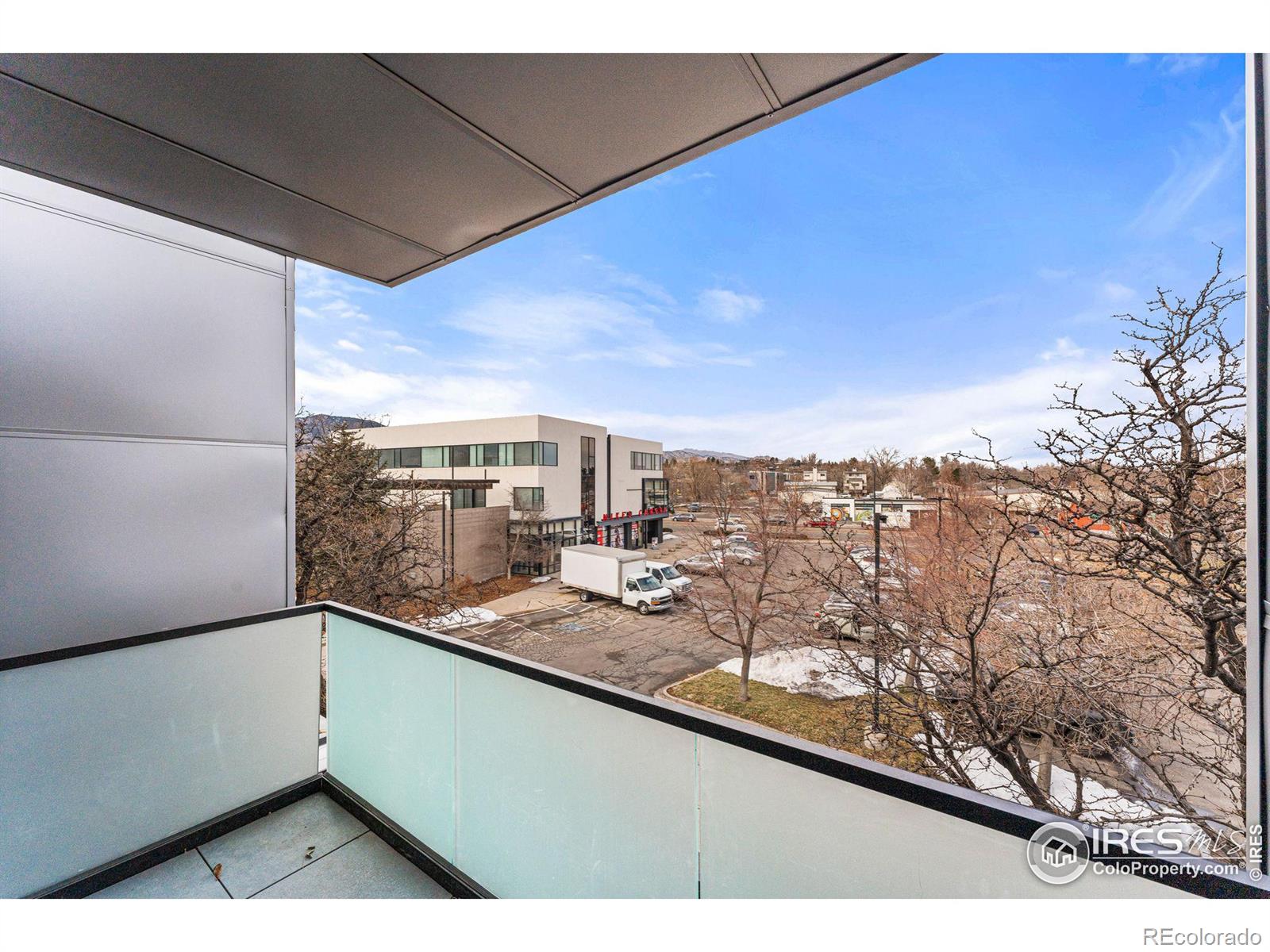 2465 Walnut Street Unit: 11