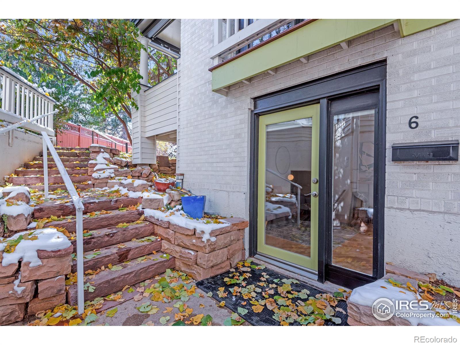 2420 9th Street Unit: 16