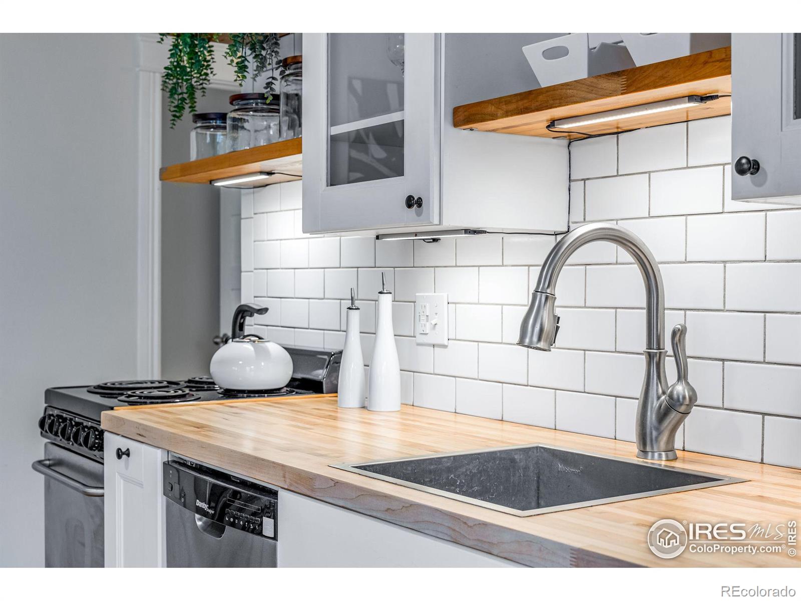 2420 9th Street Unit: 16