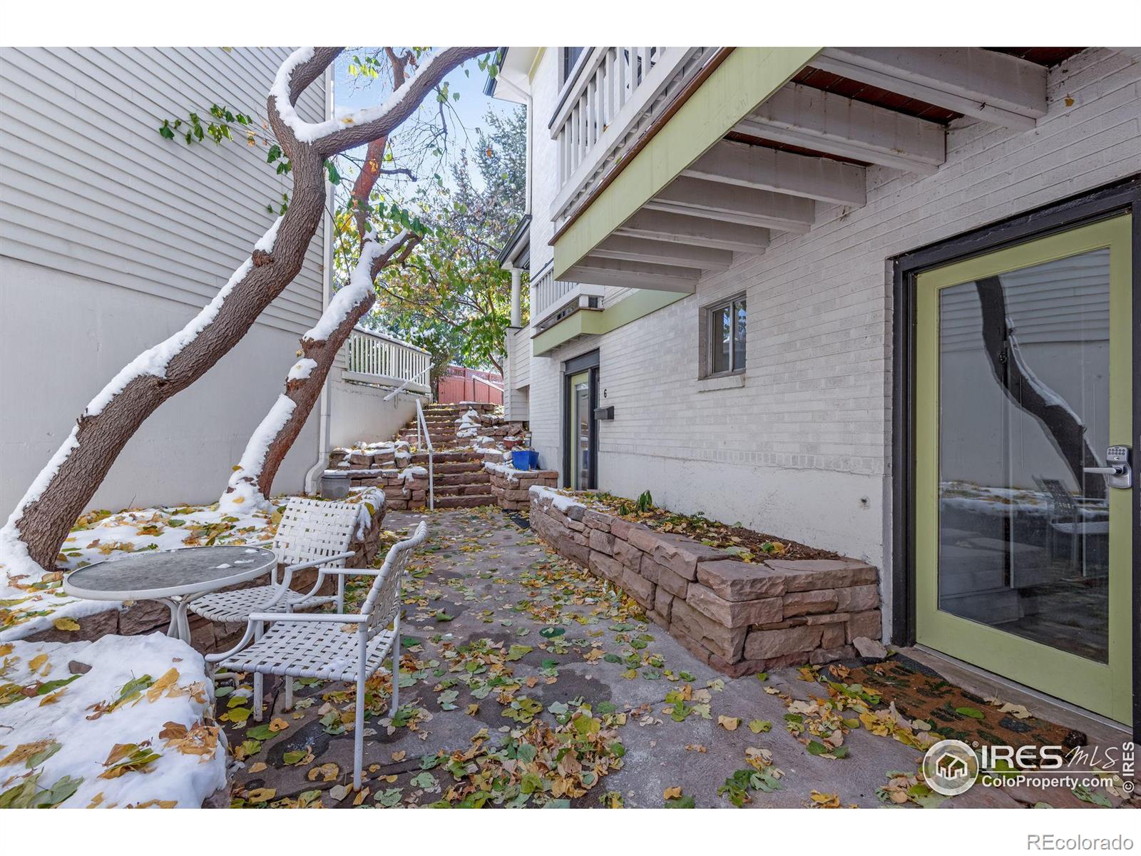 2420 9th Street Unit: 16