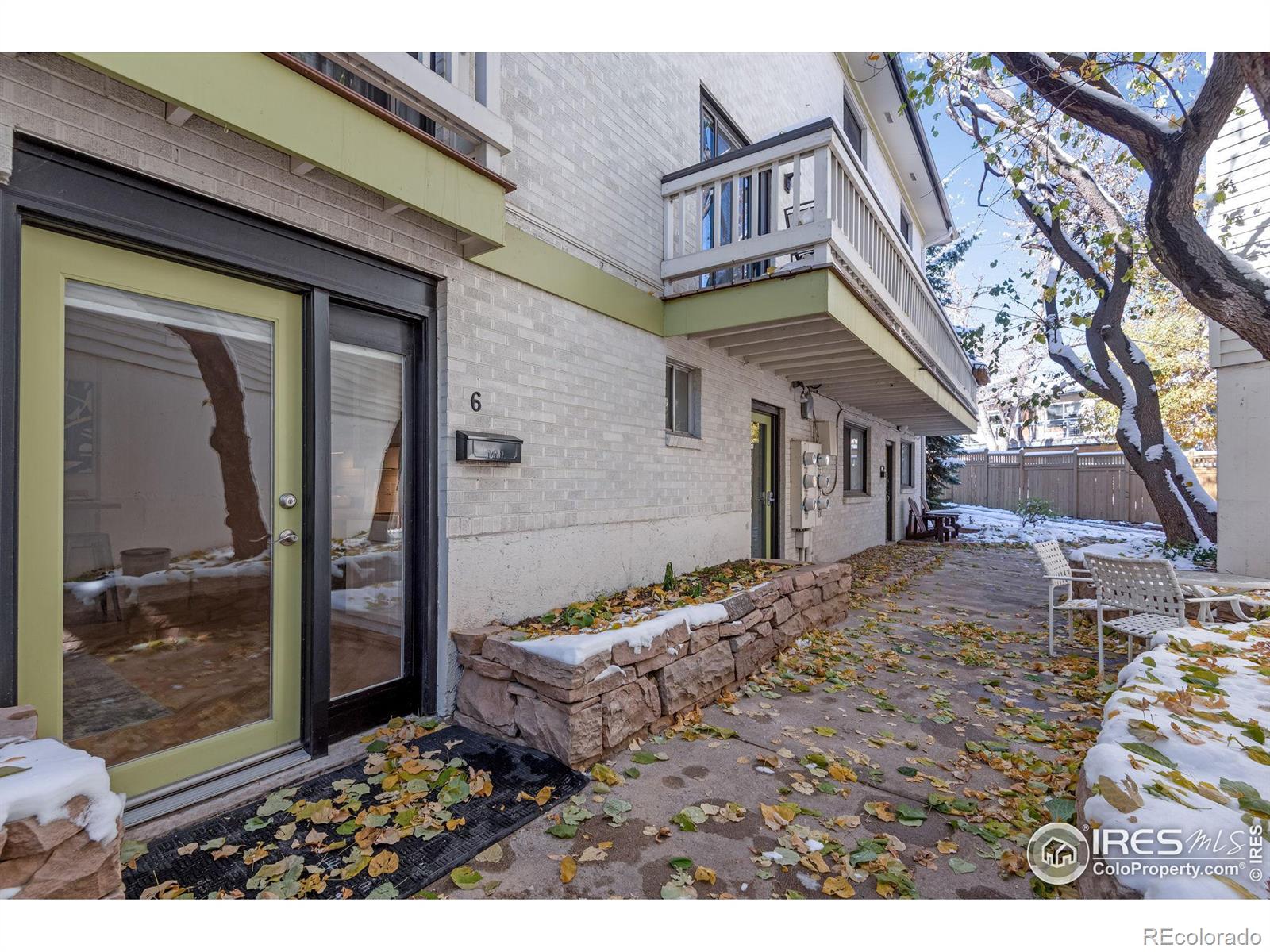 2420 9th Street Unit: 16