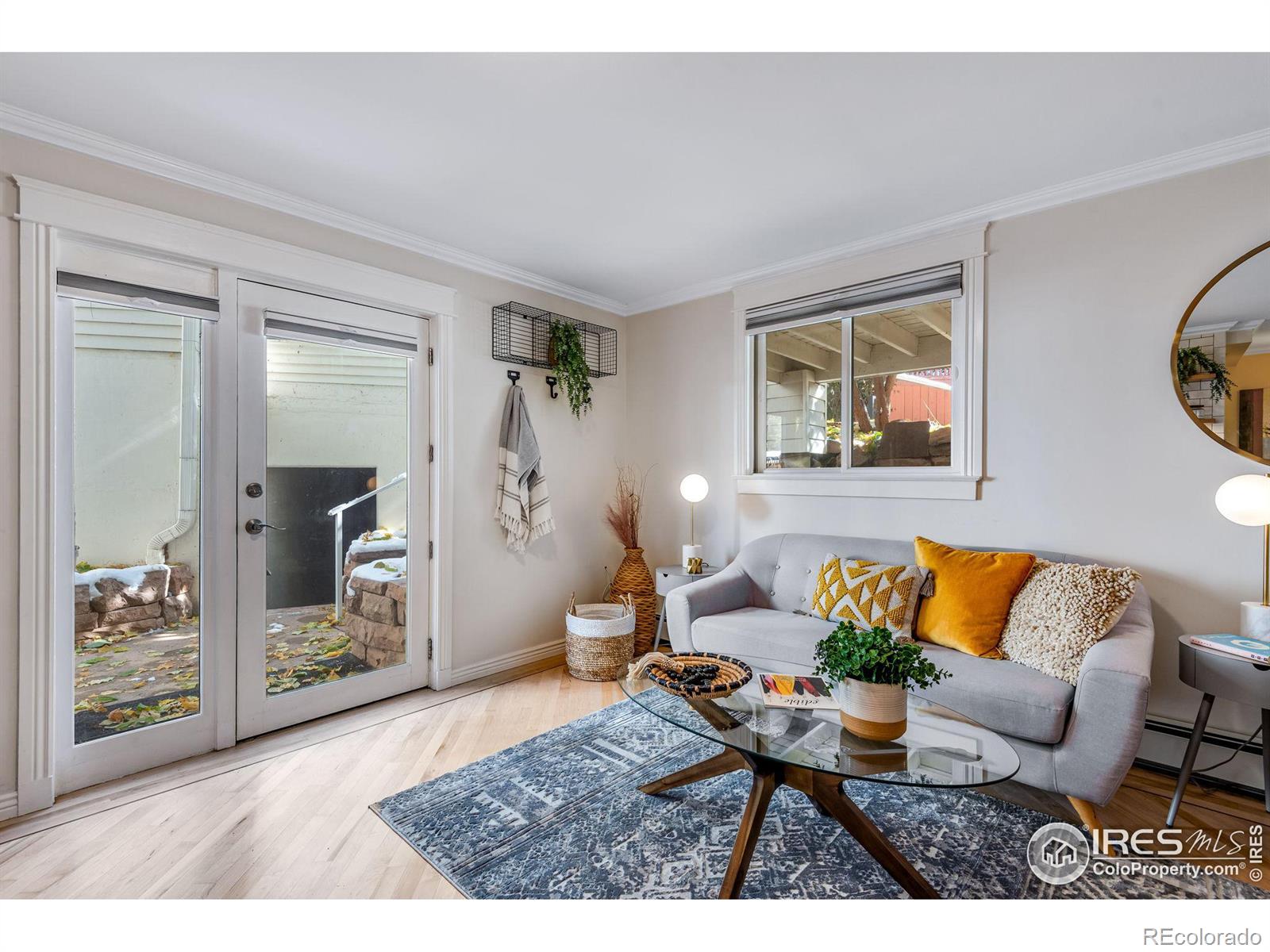 2420 9th Street Unit: 16