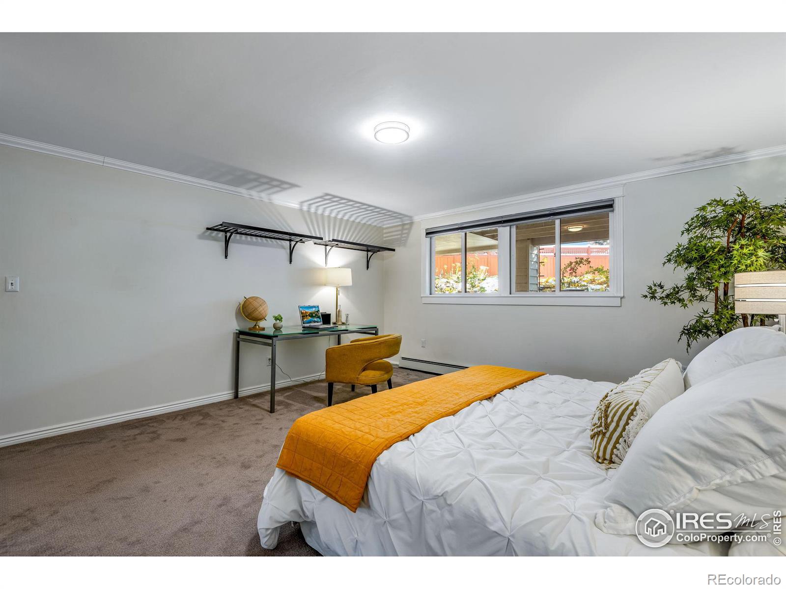 2420 9th Street Unit: 16