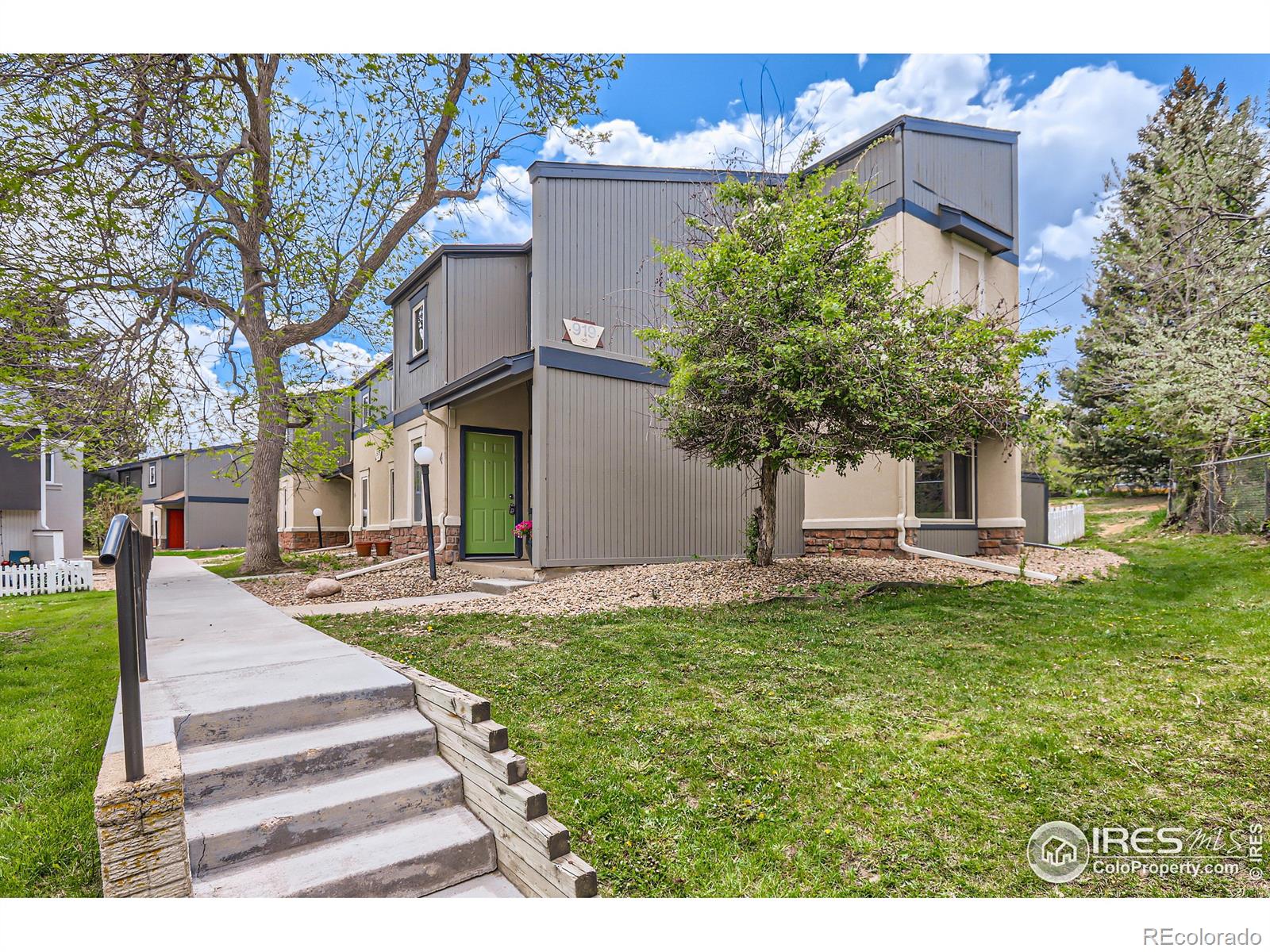 919 W Moorhead Circle Unit: A
