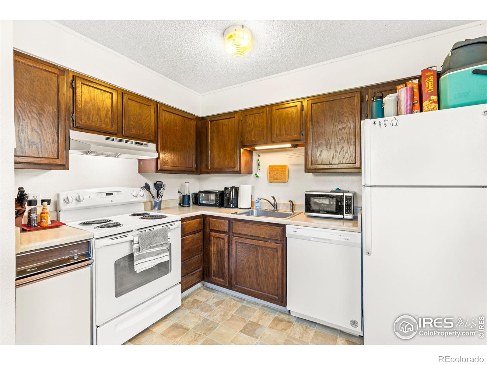 2875 Shadow Creek Drive Unit: 301