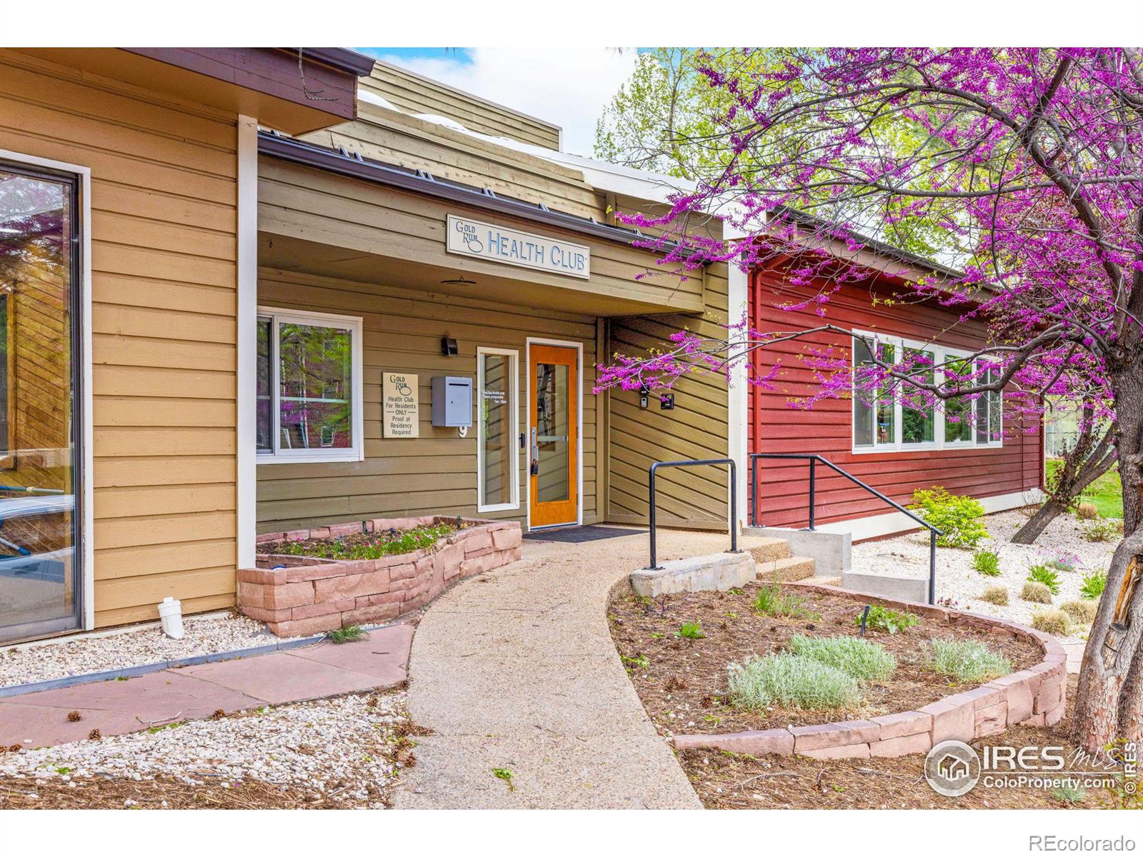 2875 Shadow Creek Drive Unit: 301