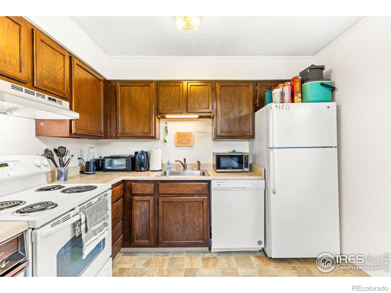 2875 Shadow Creek Drive Unit: 301