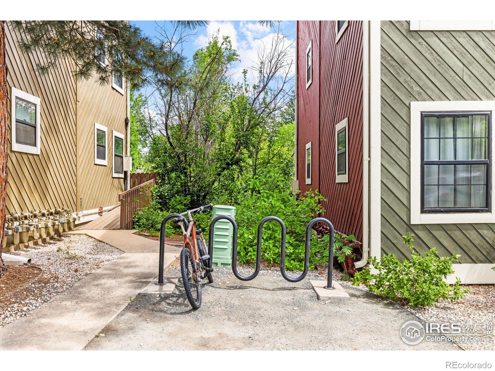 2875 Shadow Creek Drive Unit: 301