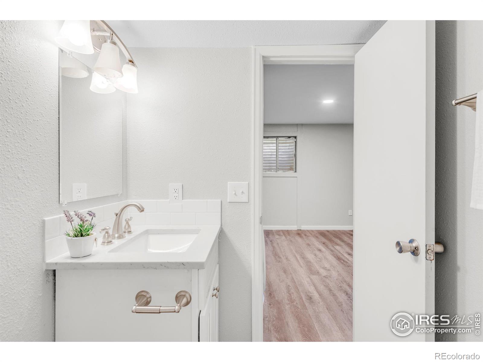 3870 Broadway Street Unit: 12