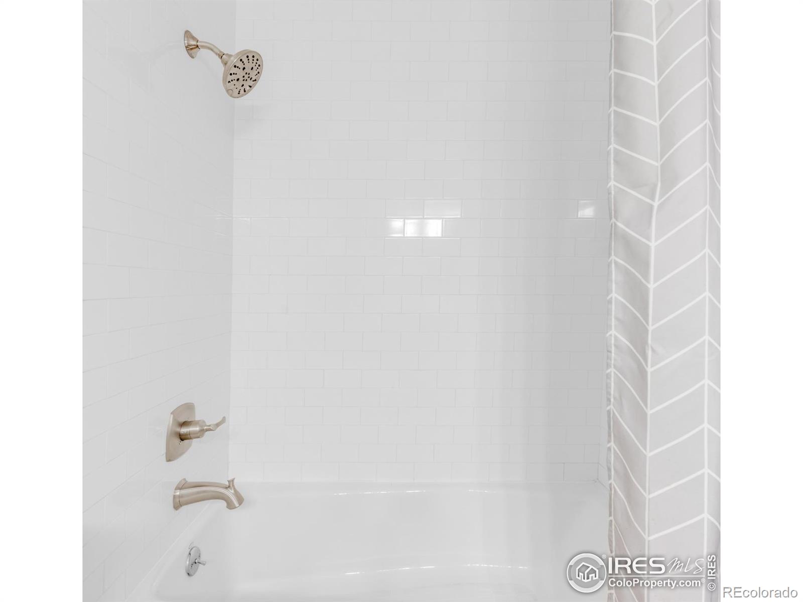 3870 Broadway Street Unit: 12