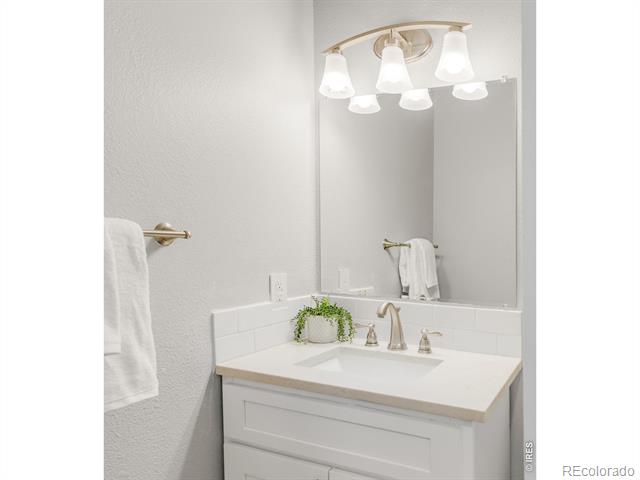 3870 Broadway Street Unit: 12