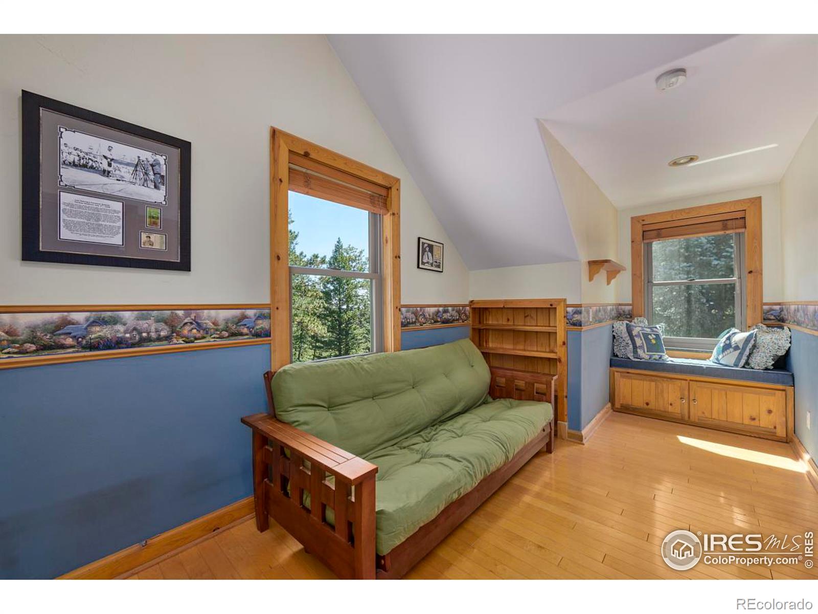 323 Spruce Way