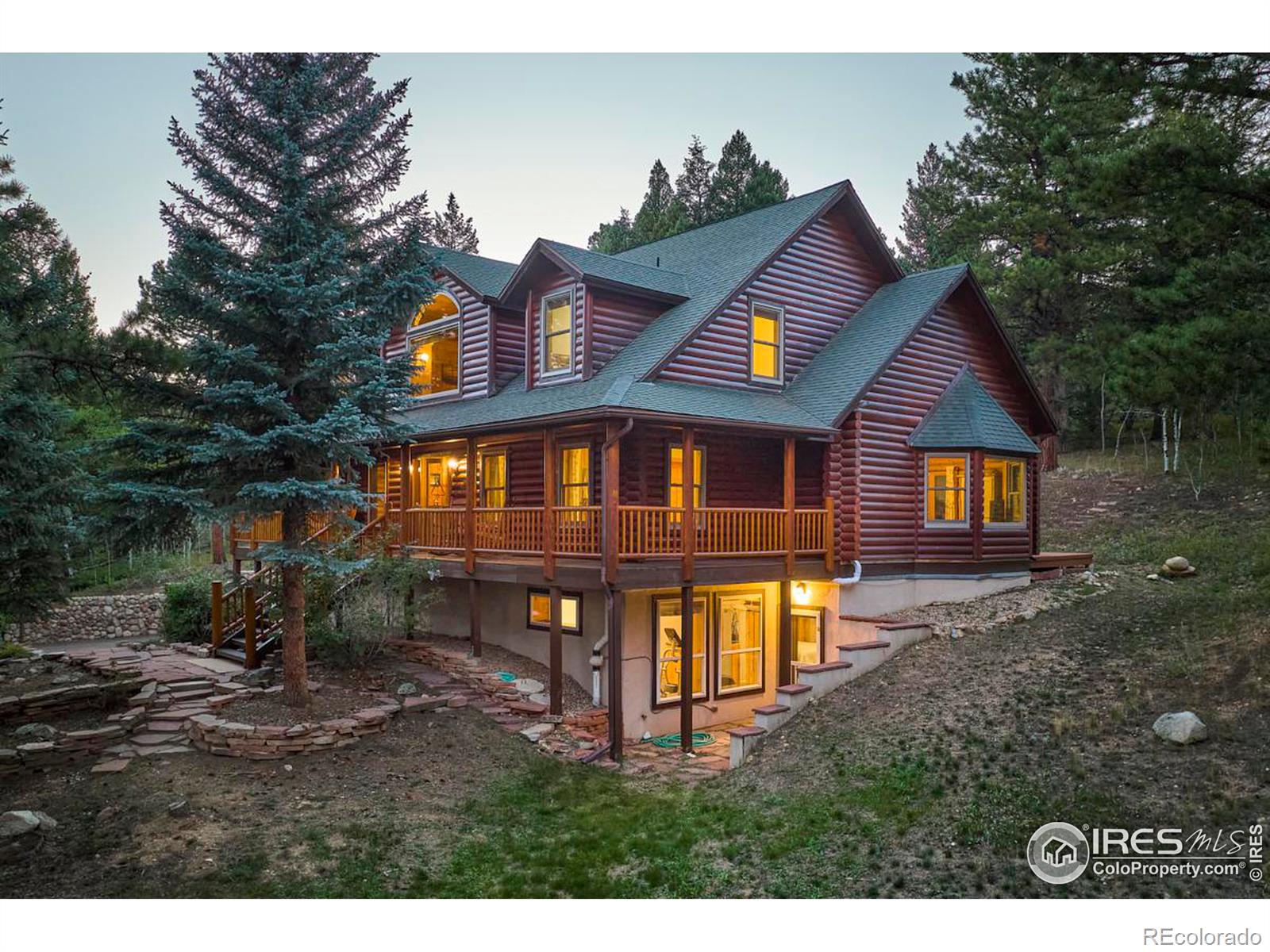 323 Spruce Way