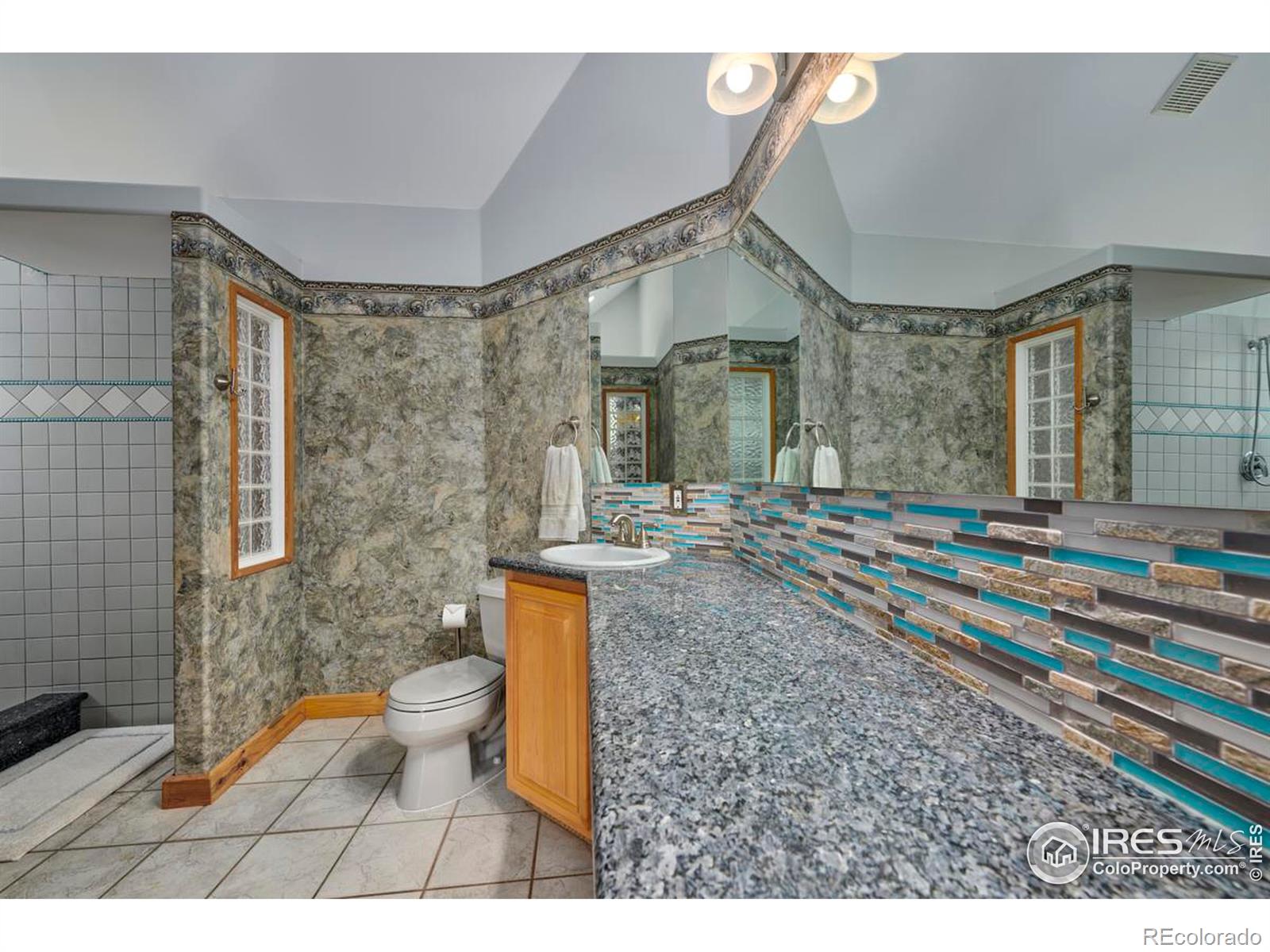 323 Spruce Way