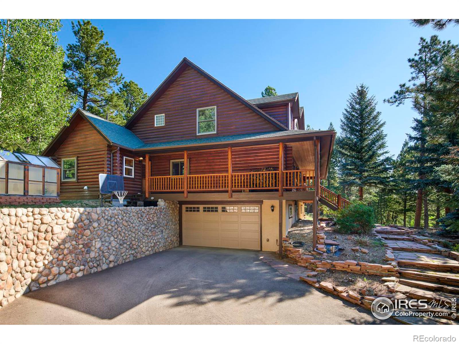 323 Spruce Way