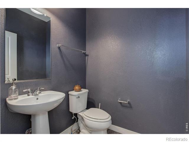 2324 W 164th Place