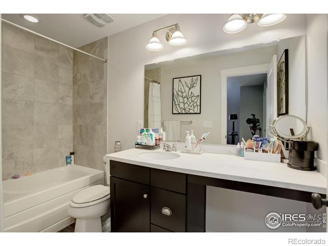 2324 W 164th Place