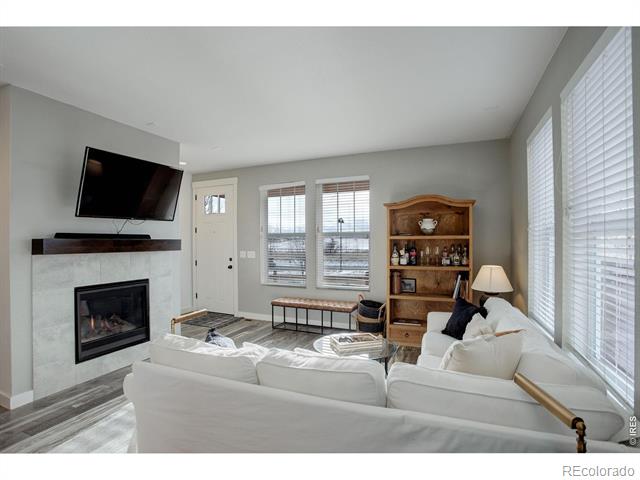 2324 W 164th Place