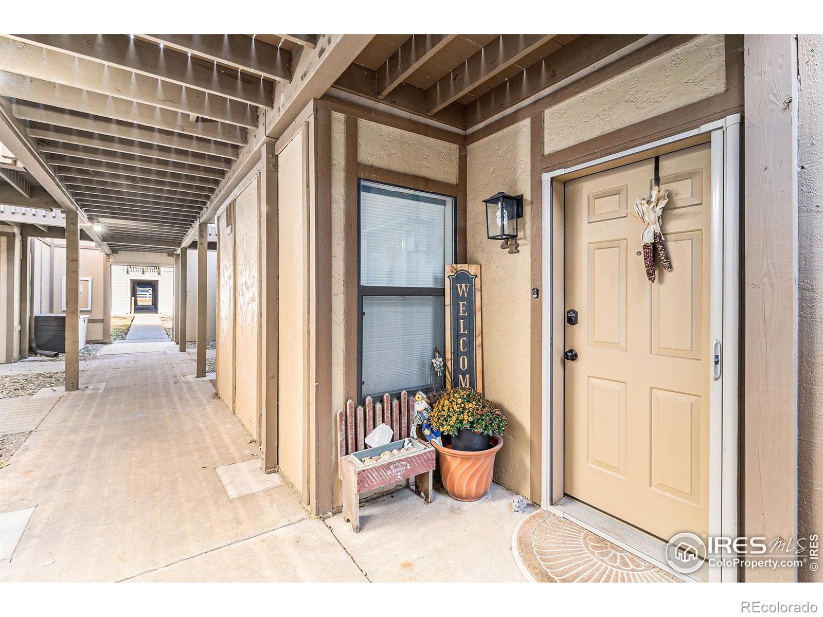 225 E 8th Avenue Unit: F-4
