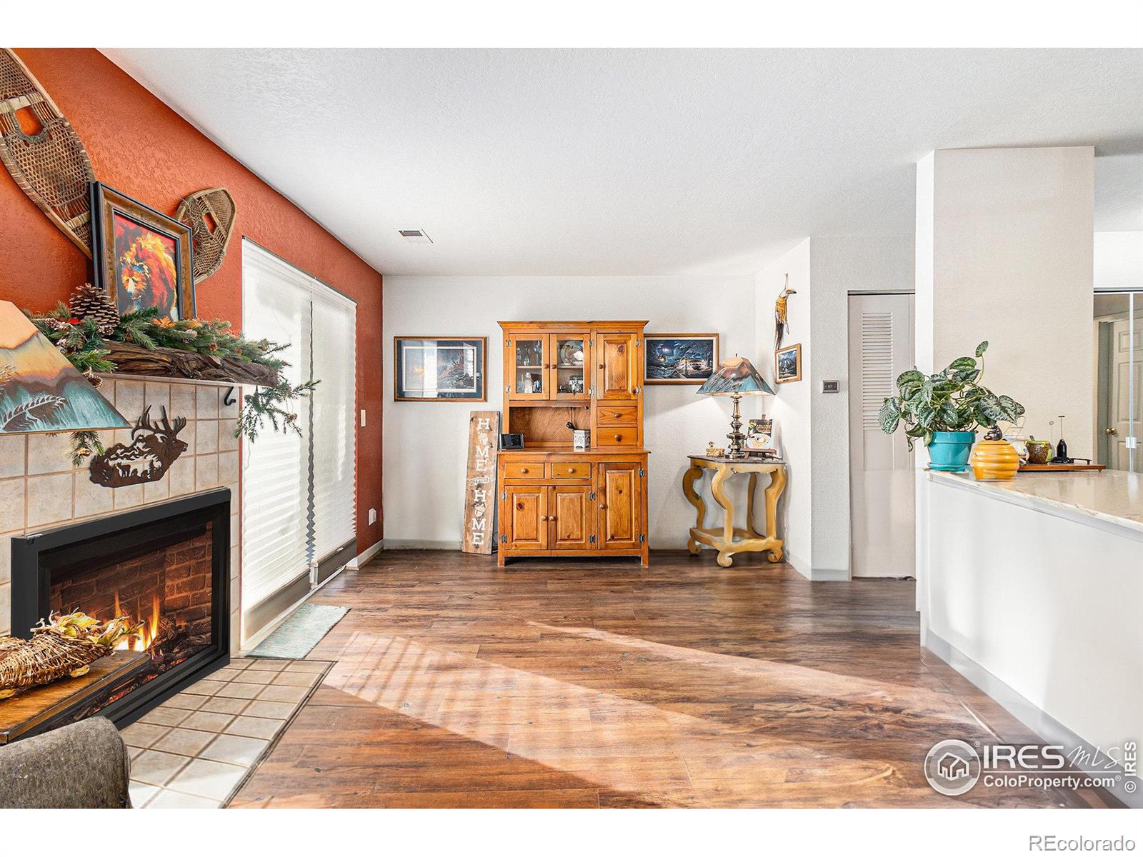 225 E 8th Avenue Unit: F-4
