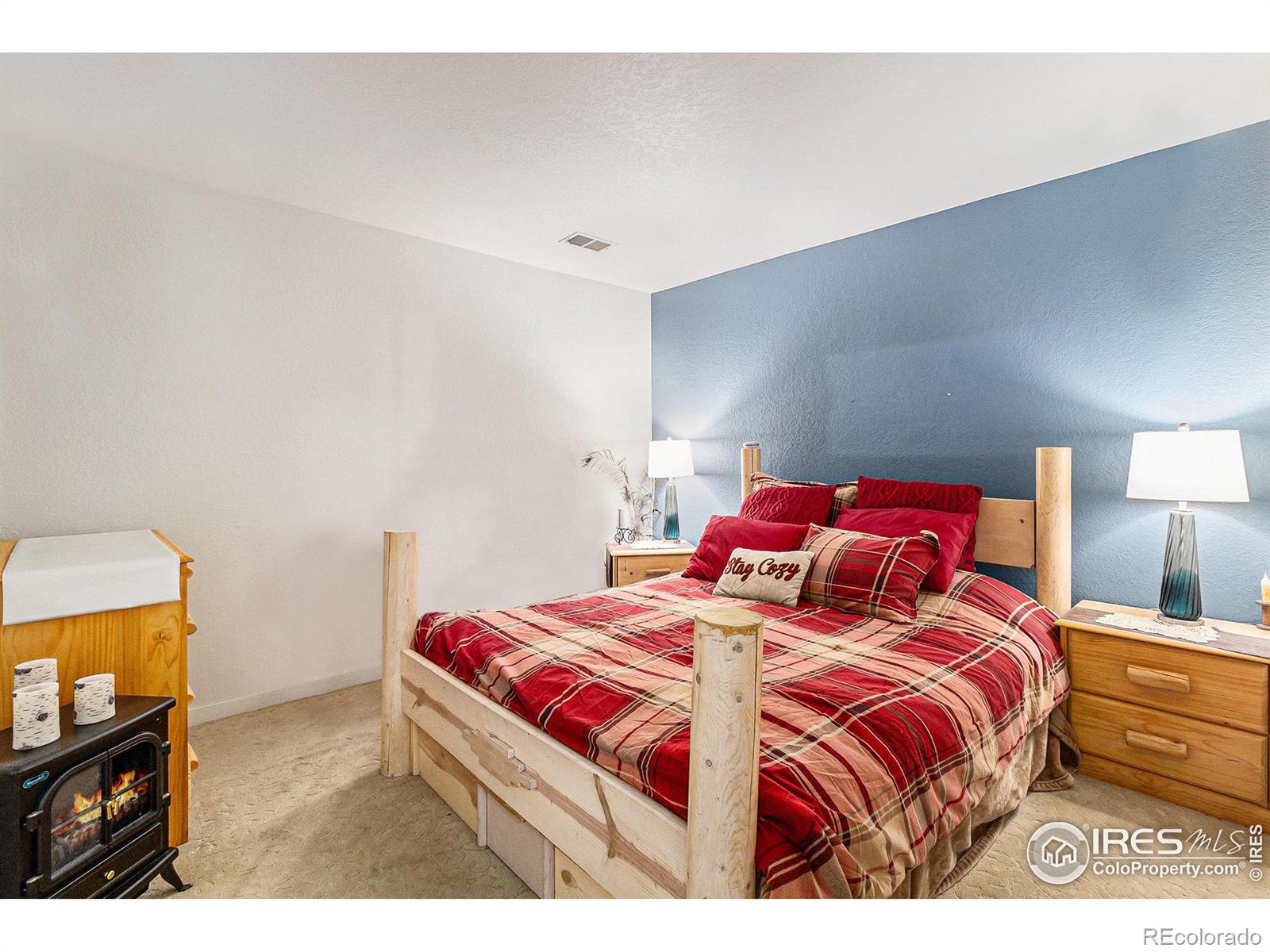 225 E 8th Avenue Unit: F-4