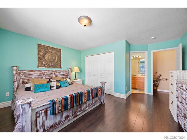 2450 Ashland Lane