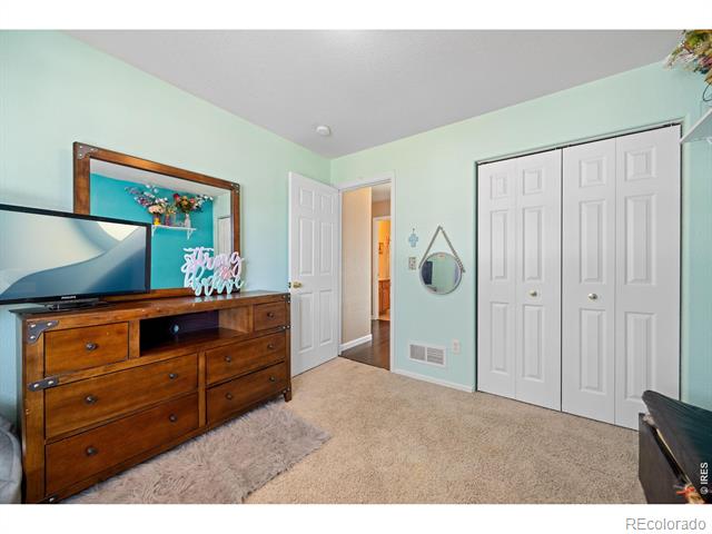 2450 Ashland Lane