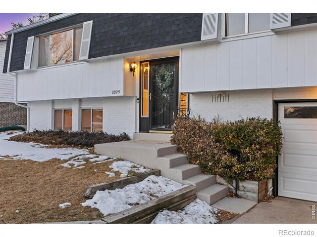 2925 Meadowlark Avenue