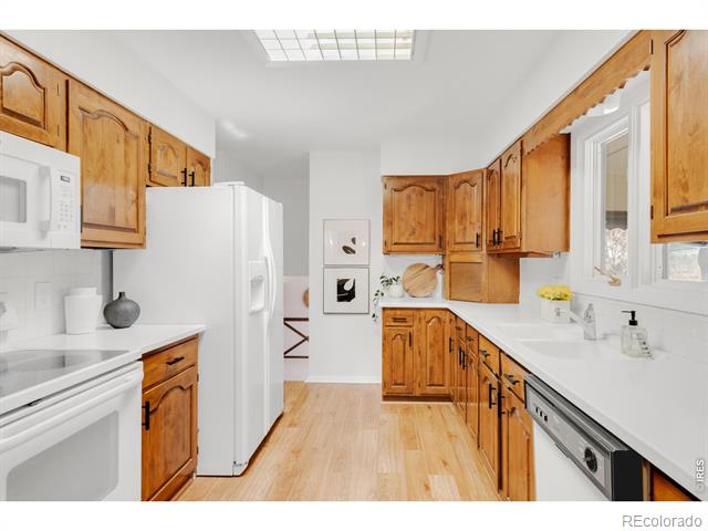 5564 Colt Drive