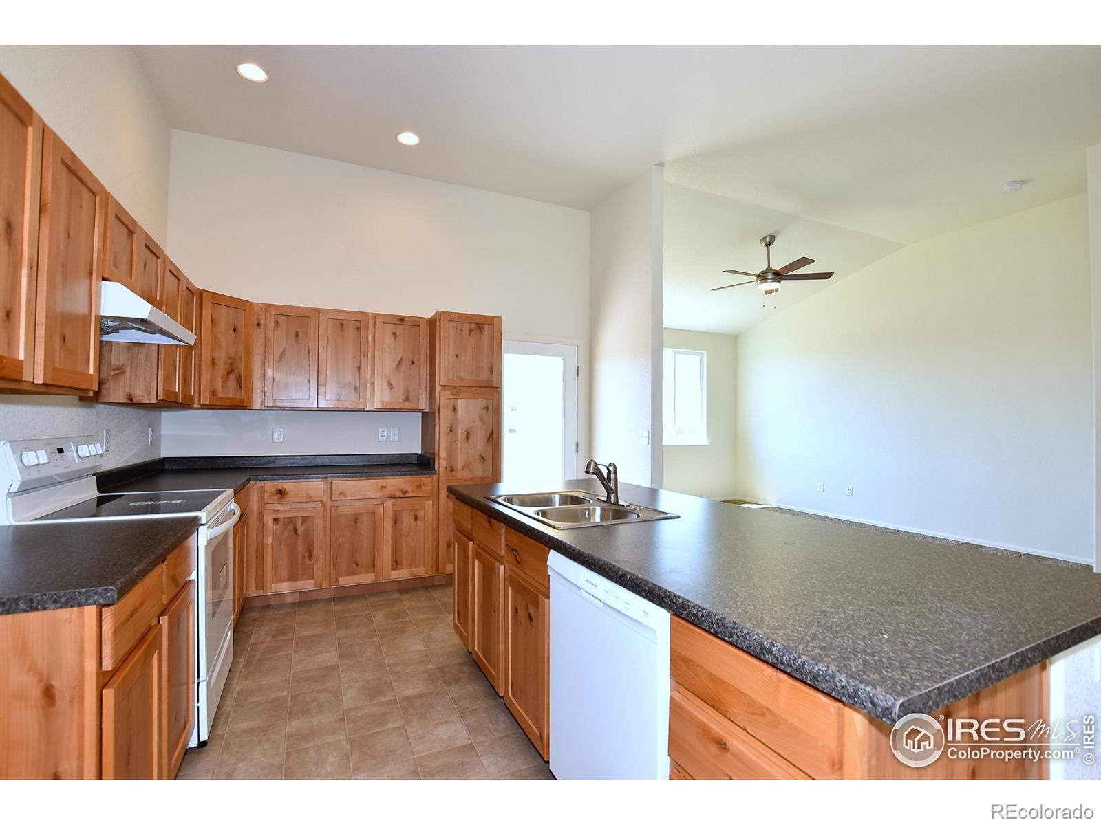 2408 Oakhurst Road