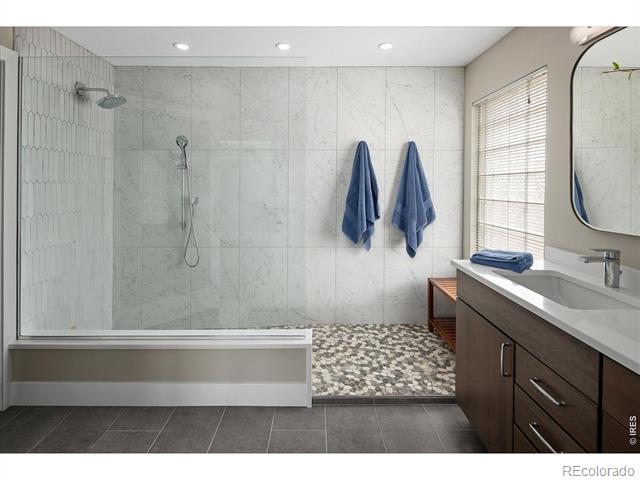 2870 Blue Jay Way