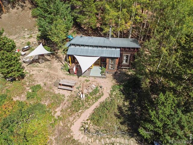 1995 Caribou Road