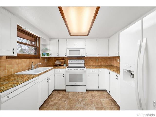 1501 Willow Drive
