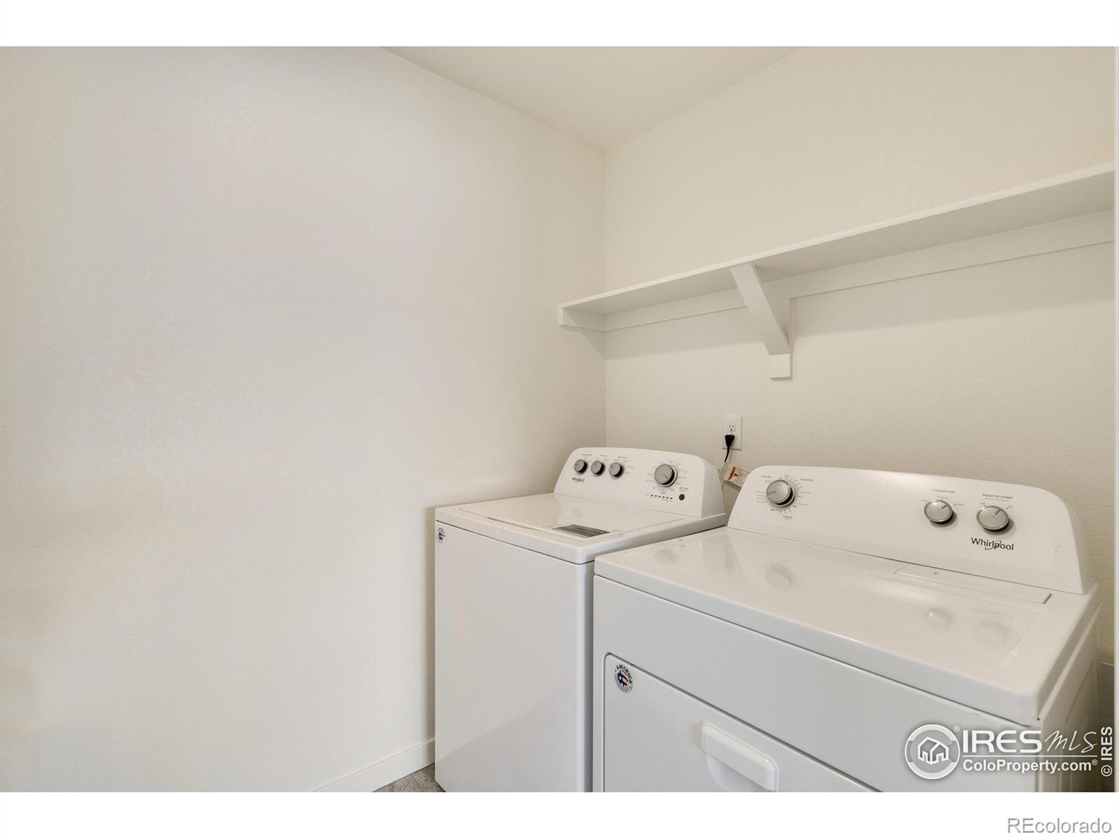 332 Hummingbird Lane