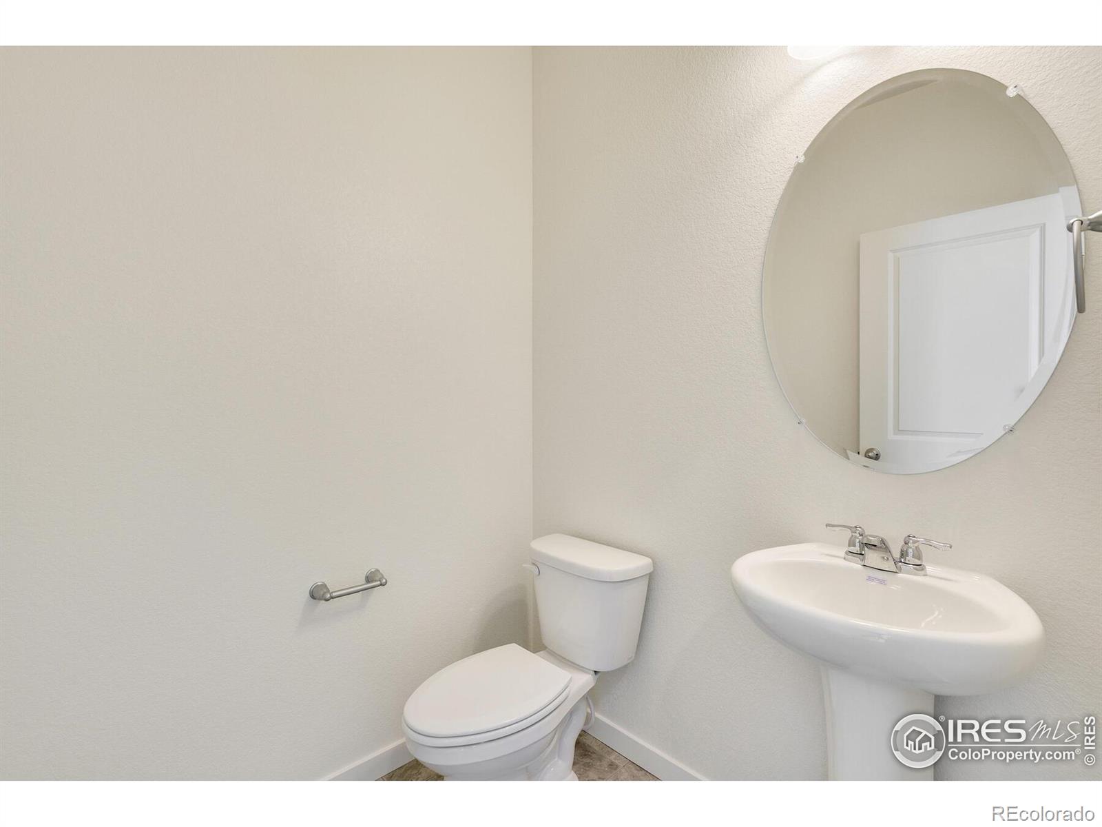 332 Hummingbird Lane