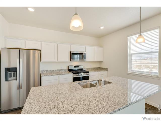 332 Hummingbird Lane