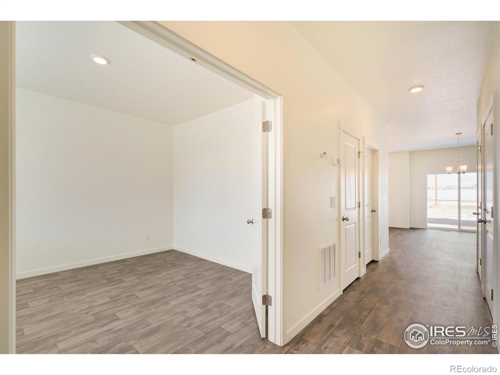 332 Hummingbird Lane