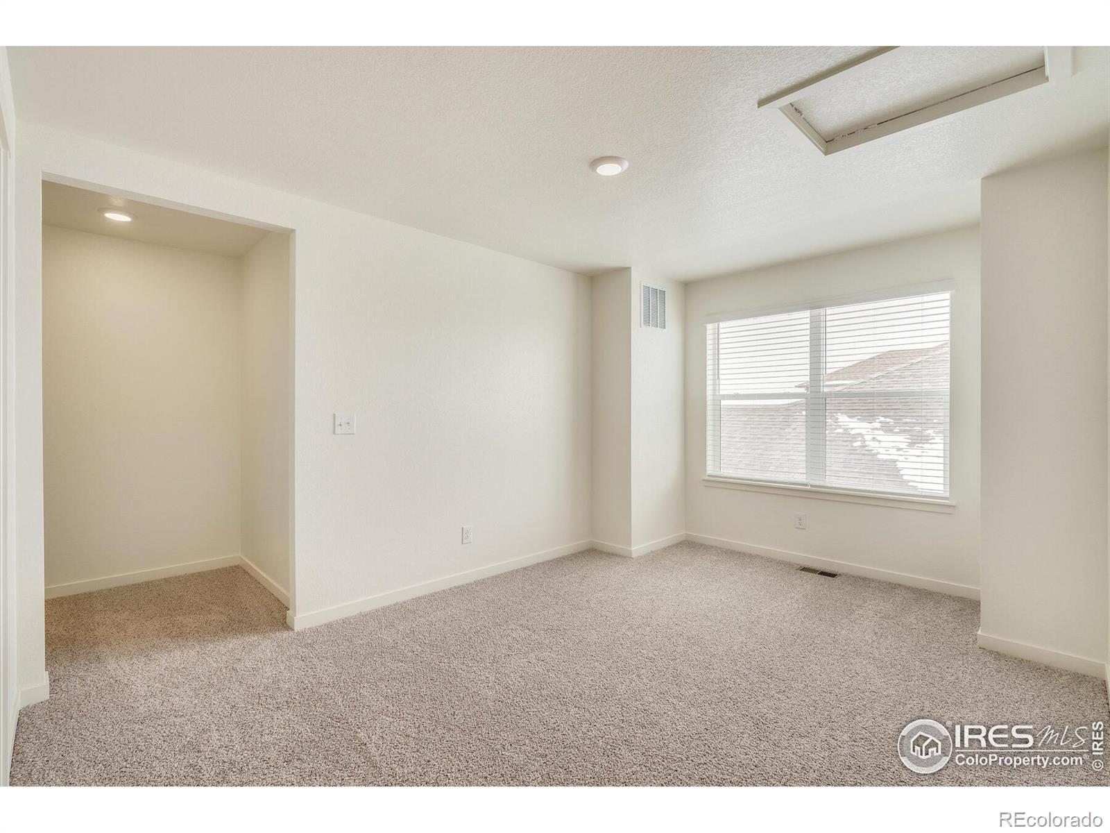 332 Hummingbird Lane