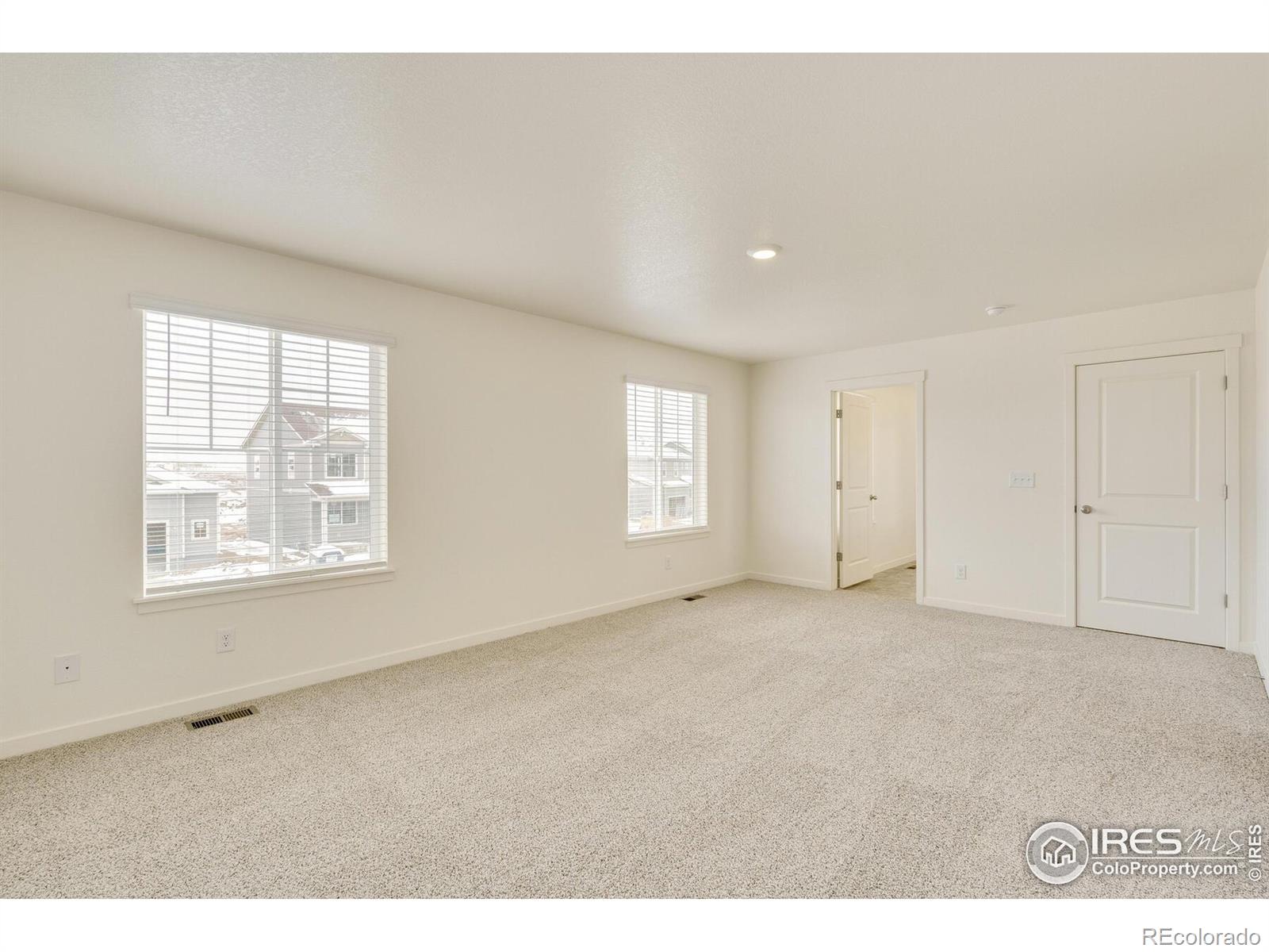 332 Hummingbird Lane