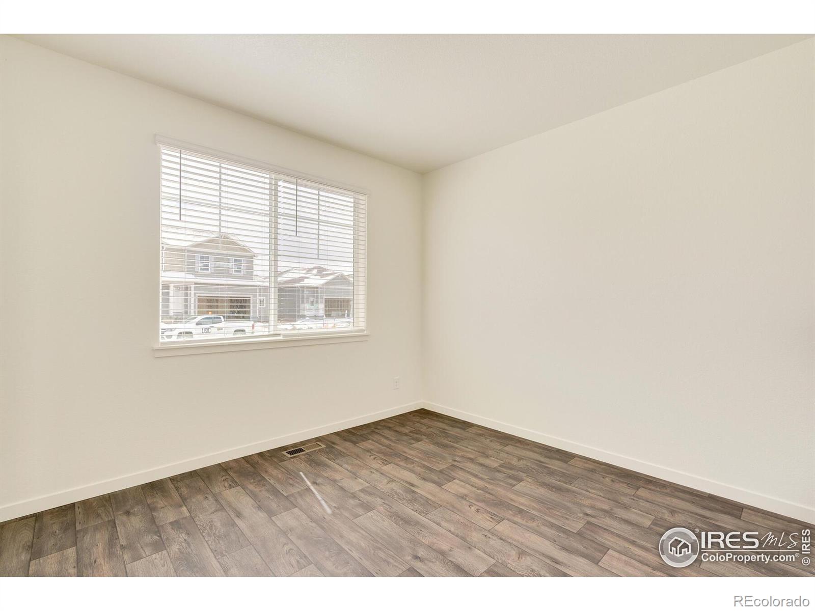 332 Hummingbird Lane